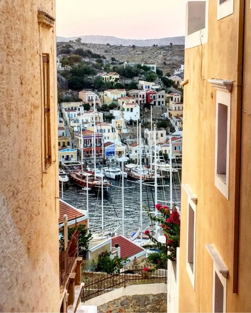 simi streets with port view